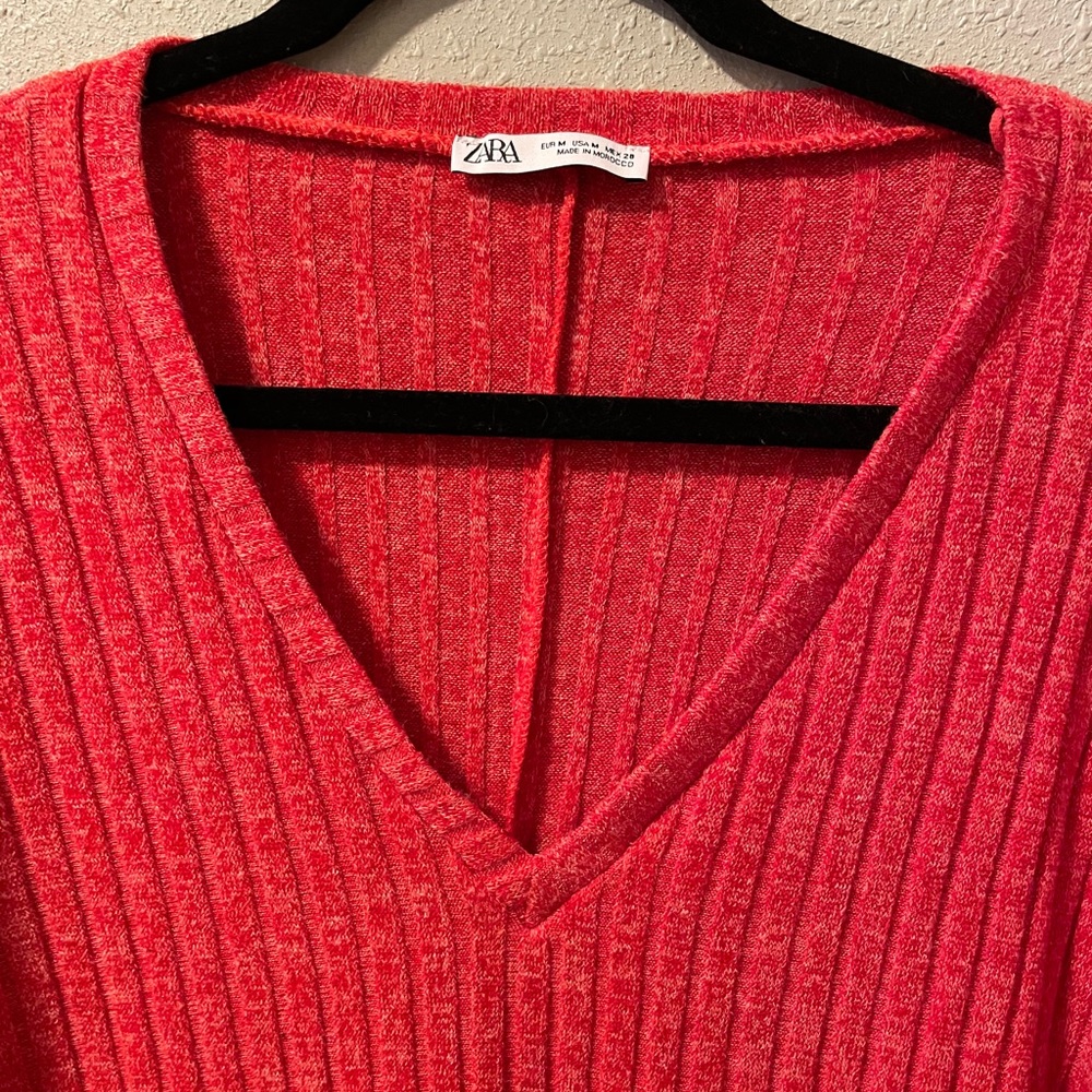 Zara v neck